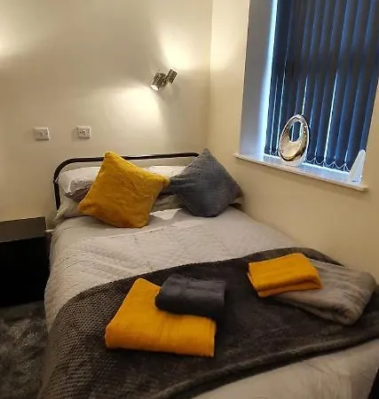 St Nicholas Apartment *