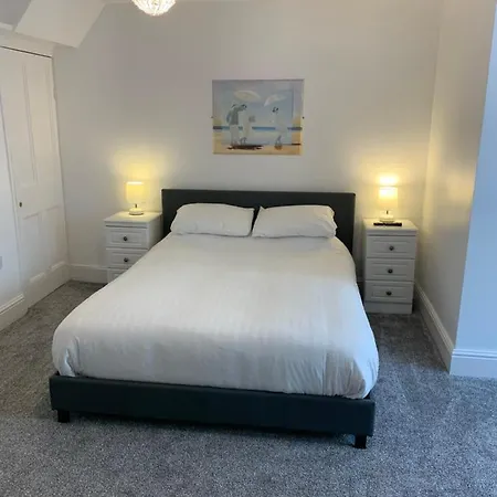 Delamere Ground Floor Flat Apartment