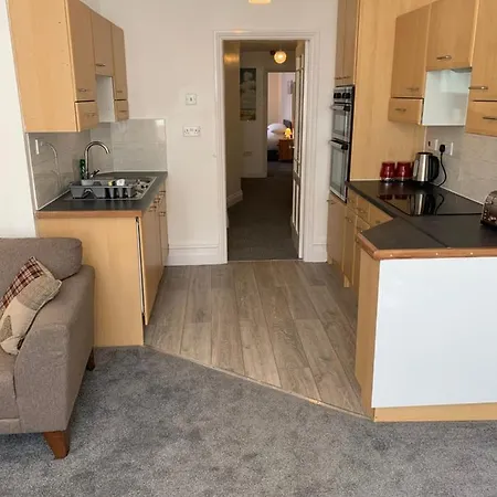 Delamere Ground Floor Flat *