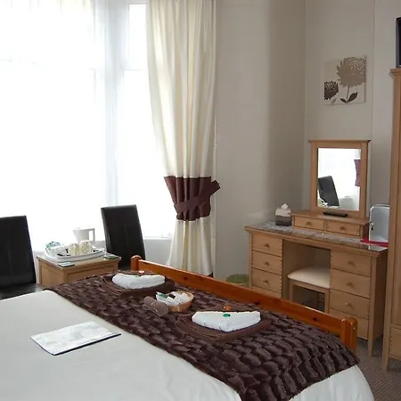 Bed & Breakfast Atlantis 3*