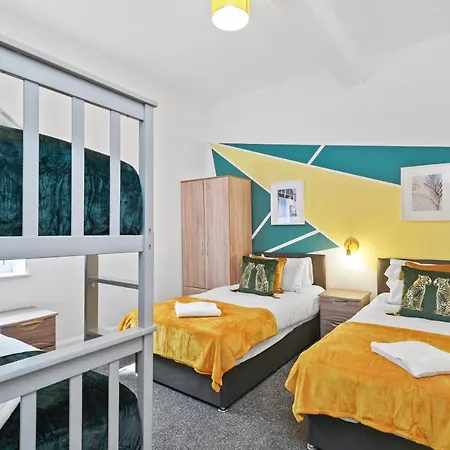 Luxe Holiday By Sasco Apartment