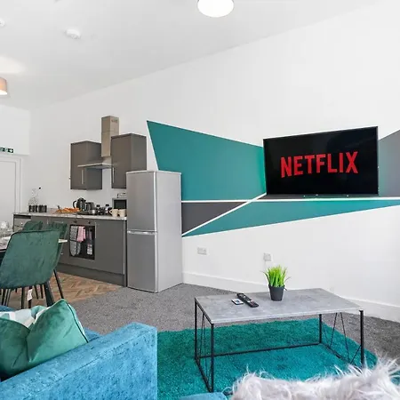Luxe Holiday By Sasco Apartment