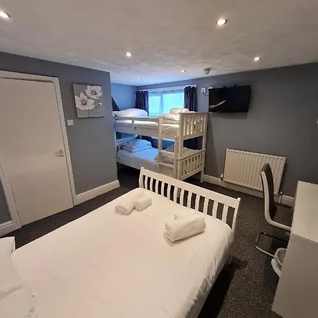 Queens Plaza Bed & Breakfast 3*