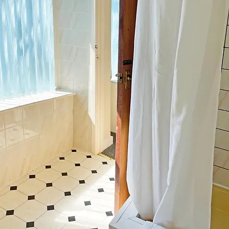 Balin Helmshore Hotel Gasthof 3*