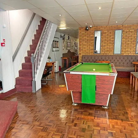 Balin Helmshore Hotel 3*