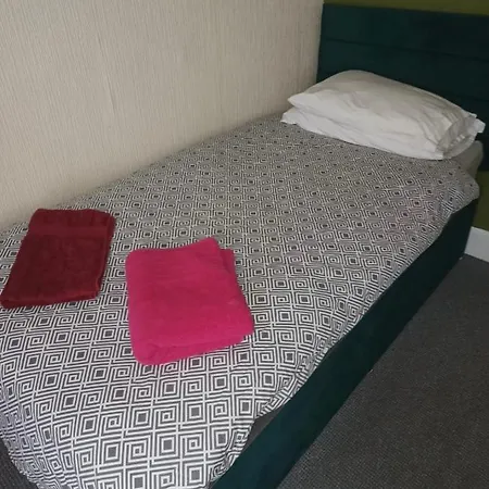 Kirkstead Guesthouse, Pet Friendly Available, Everyone Welcome * Blackpool