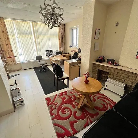 Oyo St Kildas Hotel 2*