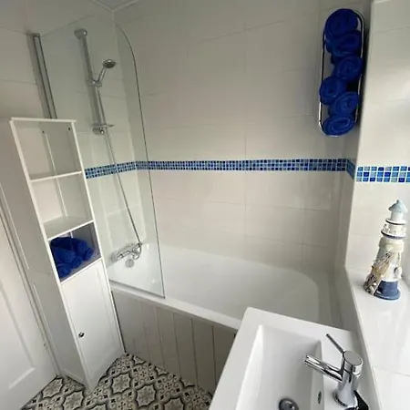New 3 Bedroom Family With Outdoor Living Blackpool