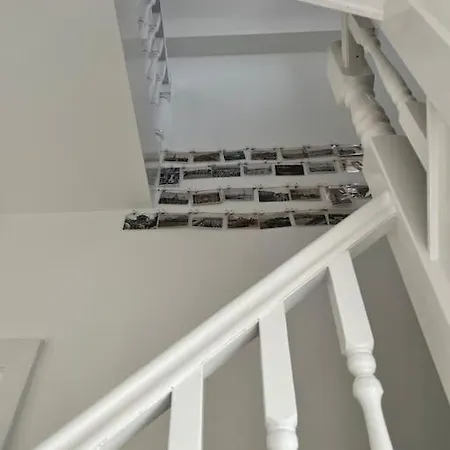Apartment Hidden Gem W/ Parking Short Walk To Pleasure *