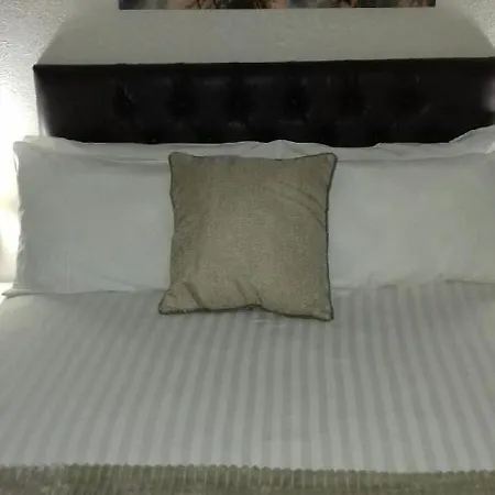 Bed & Breakfast Lynwood 3*