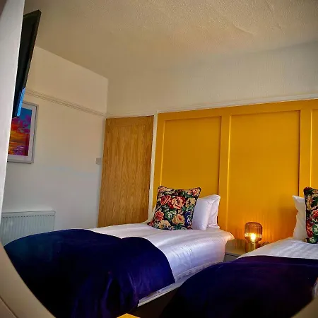 Holiday home Family Modern 3 Bed Hot Tub House In *