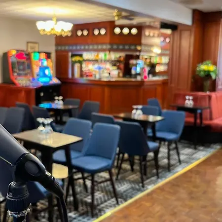 萨特克利夫酒店 酒店 2*