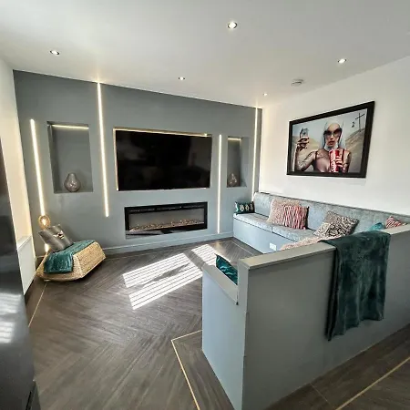 Olivia Rose By Sasco * Blackpool