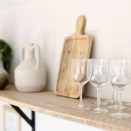 Holiday home Xxbrand Newxx Sleeps 8, Stylish Japandi House