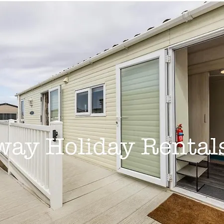 Campsite Caravan For Hire Marton Mere Blackpool