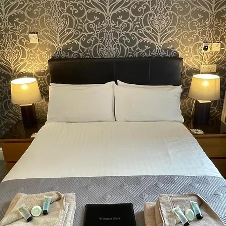 Windsor Park Hotel 4*