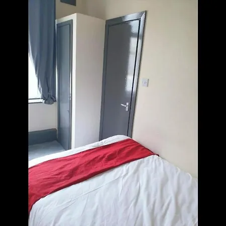 Oyo Binglea Hotel 2*