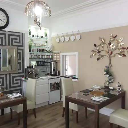 Bed & Breakfast Fourrooms 5*