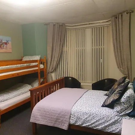 Maydene Konukevi Blackpool