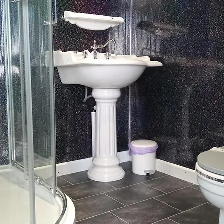 Jesmond Dene Guest house Blackpool