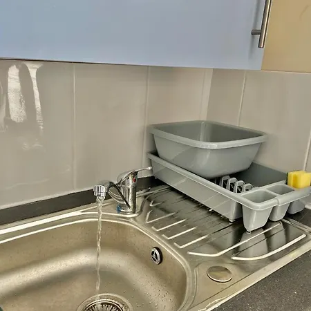 Arise Comfort - Clarendon Road City Centre Apartment
