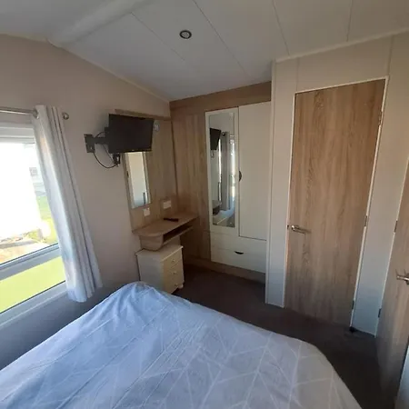 45 Sandringham * Blackpool