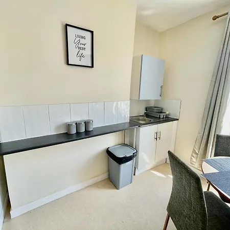 Arise Comfort - Clarendon Road City Centre Apartment