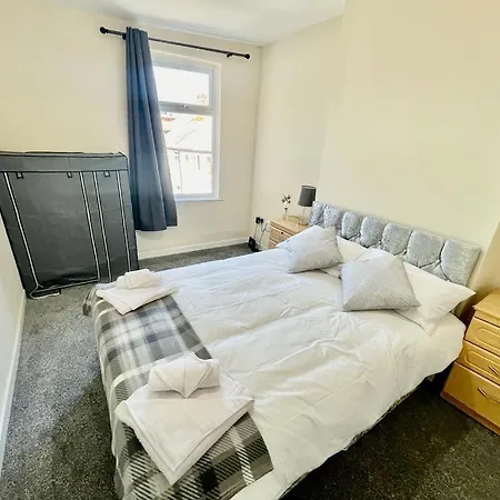 Arise Comfort - Clarendon Road City Centre Apartment