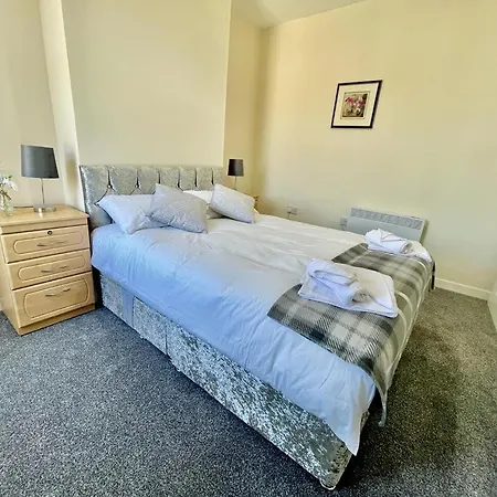 Arise Comfort - Clarendon Road City Centre Apartment Blackpool