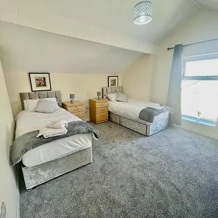 Arise Comfort - Clarendon Road City Centre Apartment *
