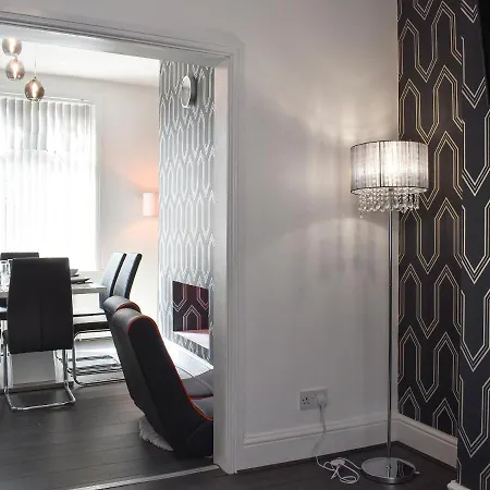 Henry House Holiday home Blackpool