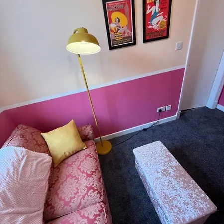 Rocks Pleasure Apartment *