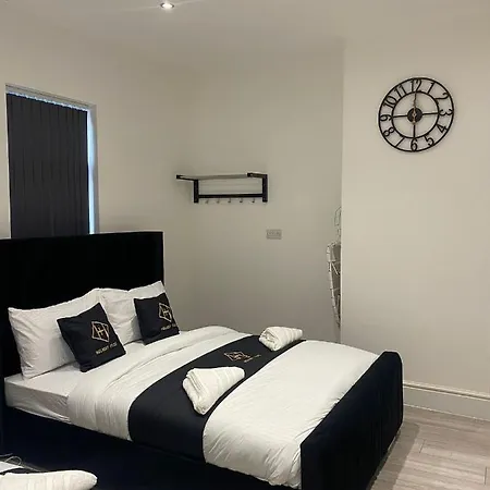 Apartment - Palatine Road *