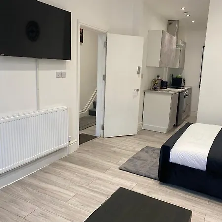 - Palatine Road Apartment Blackpool