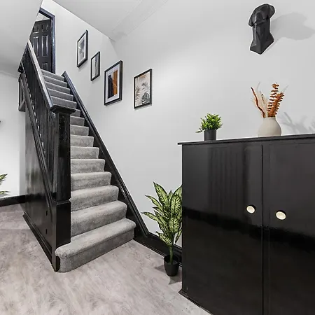 Holiday home Luxury By The Sea Blackpool's Finest Getaway For 8 Blackpool
