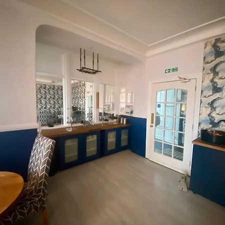 The Fossil Tree Hotel 4*