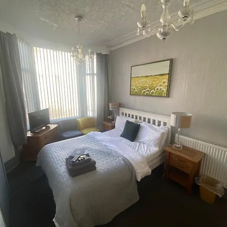 Hotel Bradburys Of