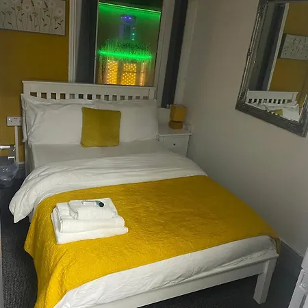 Bradburys Of 4* Blackpool