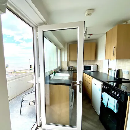 Apartment Kennedy House By Service Blackpool