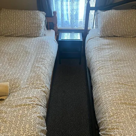 Apollo Number 7 Guest house *