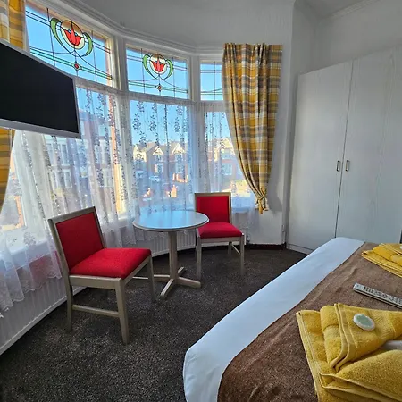 Collingwood Hotel 4*