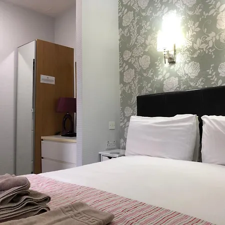 Windsor Park Hotel Hotel 4*