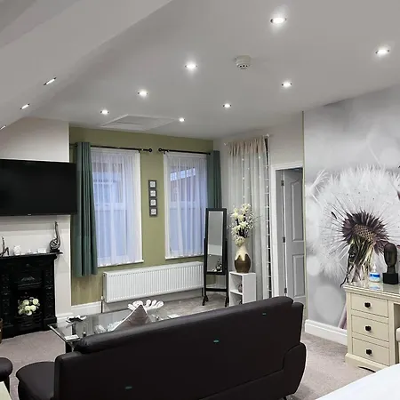 Fourrooms Bed & Breakfast