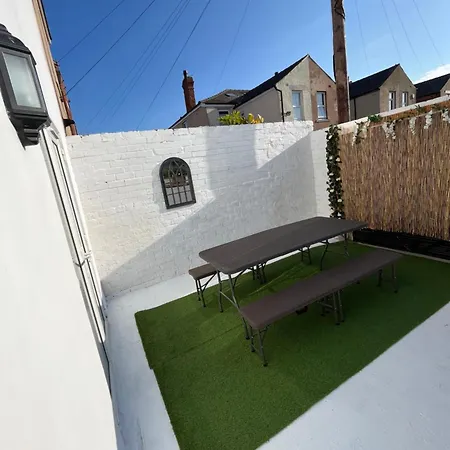 Holiday home Quirky House Blackpool