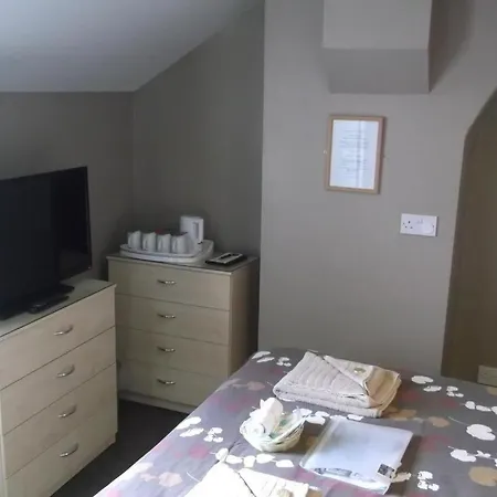 Atlantis Bed & Breakfast Blackpool