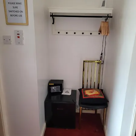 Tamarind Cove & Barrons Szálloda 4*