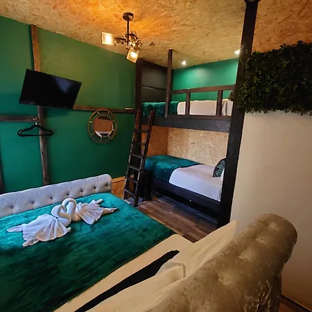 Guest house Harriette's *