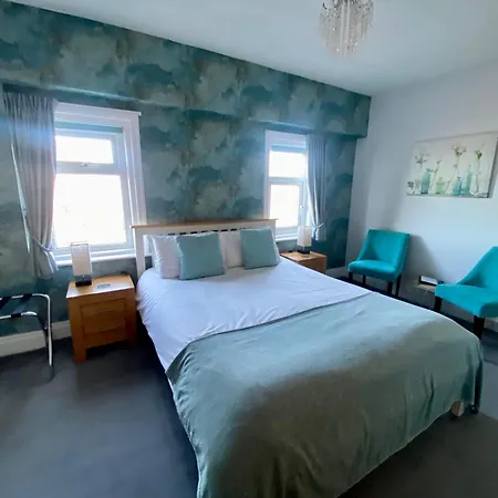 The Fossil Tree Hotel 4*