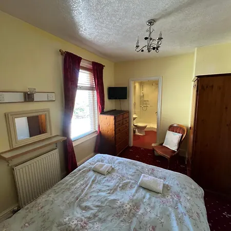 Marston Town Centre Villa