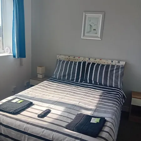 Myroomz New Discovery Hotel